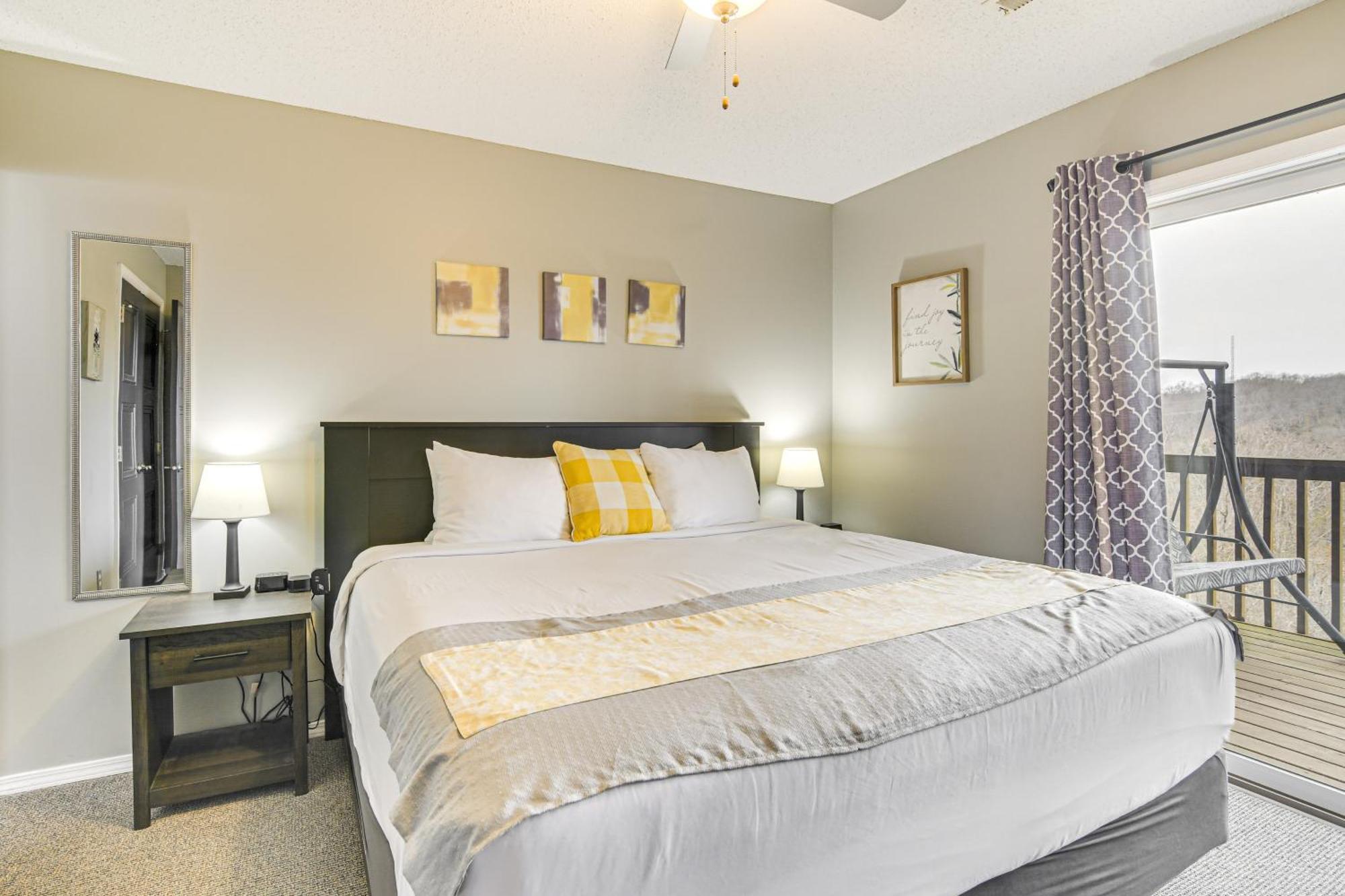 Inviting Branson West Condo With Pool Access Extérieur photo