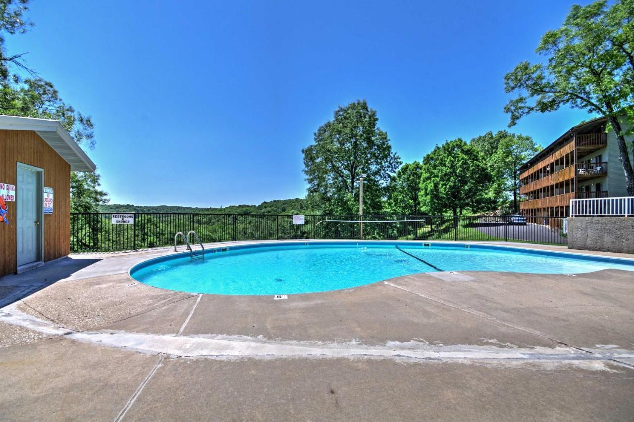 Inviting Branson West Condo With Pool Access Extérieur photo